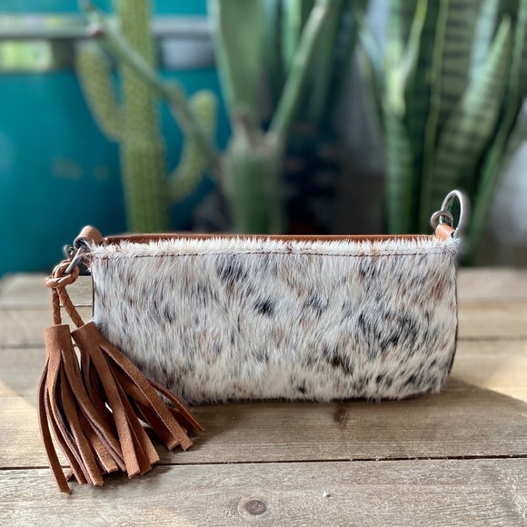 Carchfly Studio Cowhide Bag - Picture 3 of 6